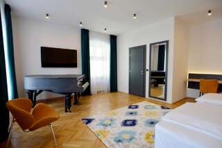 Отели типа «постель и завтрак» Kleines Hotel Сибиу Номер Делюкс-9