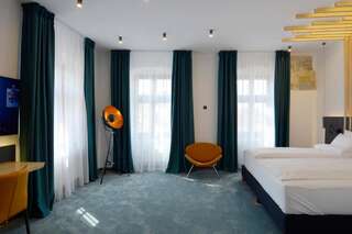 Отели типа «постель и завтрак» Kleines Hotel Сибиу Улучшенный двухместный номер с 1 кроватью-10