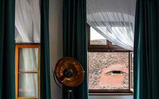 Отели типа «постель и завтрак» Kleines Hotel Сибиу Улучшенный двухместный номер с 1 кроватью-25